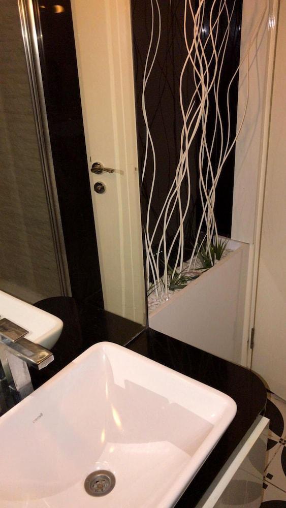 Wox Ew Hotel Izmir Zewnętrze zdjęcie