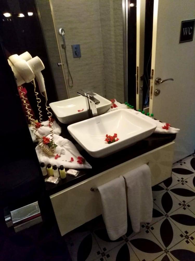 Wox Ew Hotel Izmir Zewnętrze zdjęcie